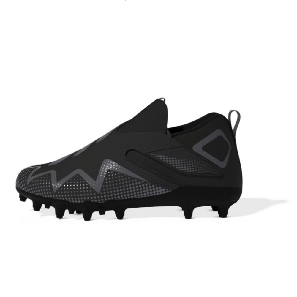 Youth football cleats